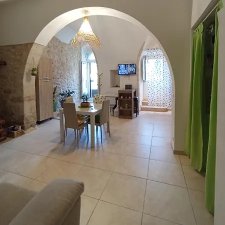 Holiday home Nicuzza