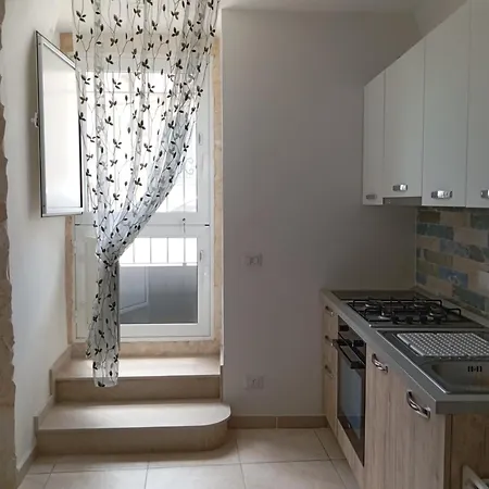 Nyaraló Nicuzza Ragusa