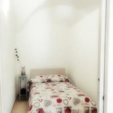 Nicuzza Nyaraló Ragusa